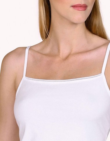 Emma-23249-white1