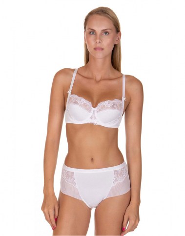 caroline-20178-white