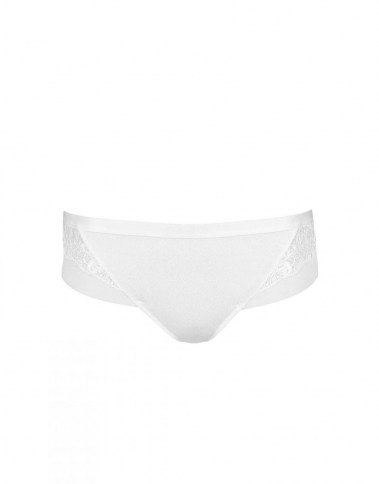 caroline-22165-white1