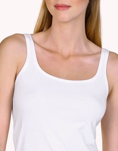 emma-23250-white1