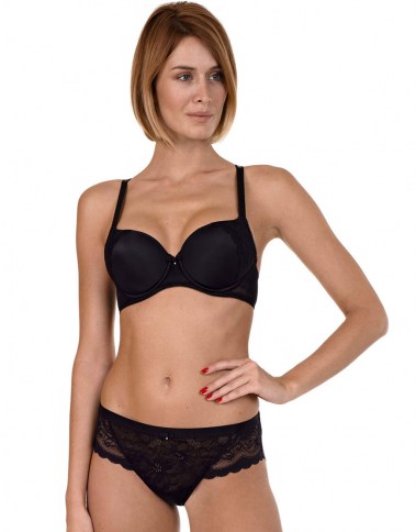 evelyn-lisca-black